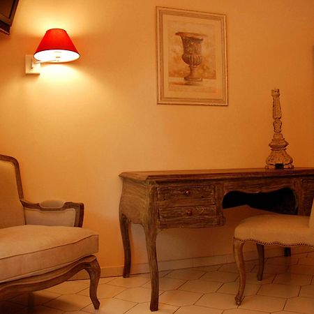 Hotel Les Mazets Des Roches تاراسكون الغرفة الصورة