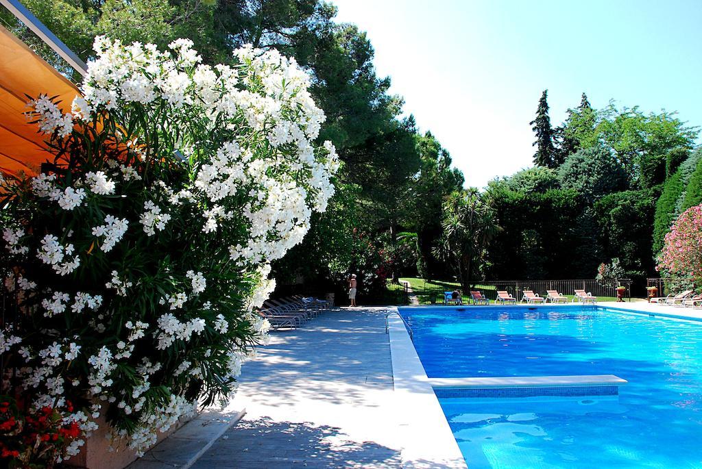 Hotel Les Mazets Des Roches تاراسكون المظهر الخارجي الصورة